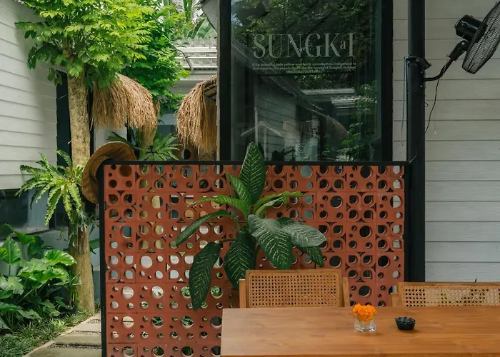 The Jungle ホステル *